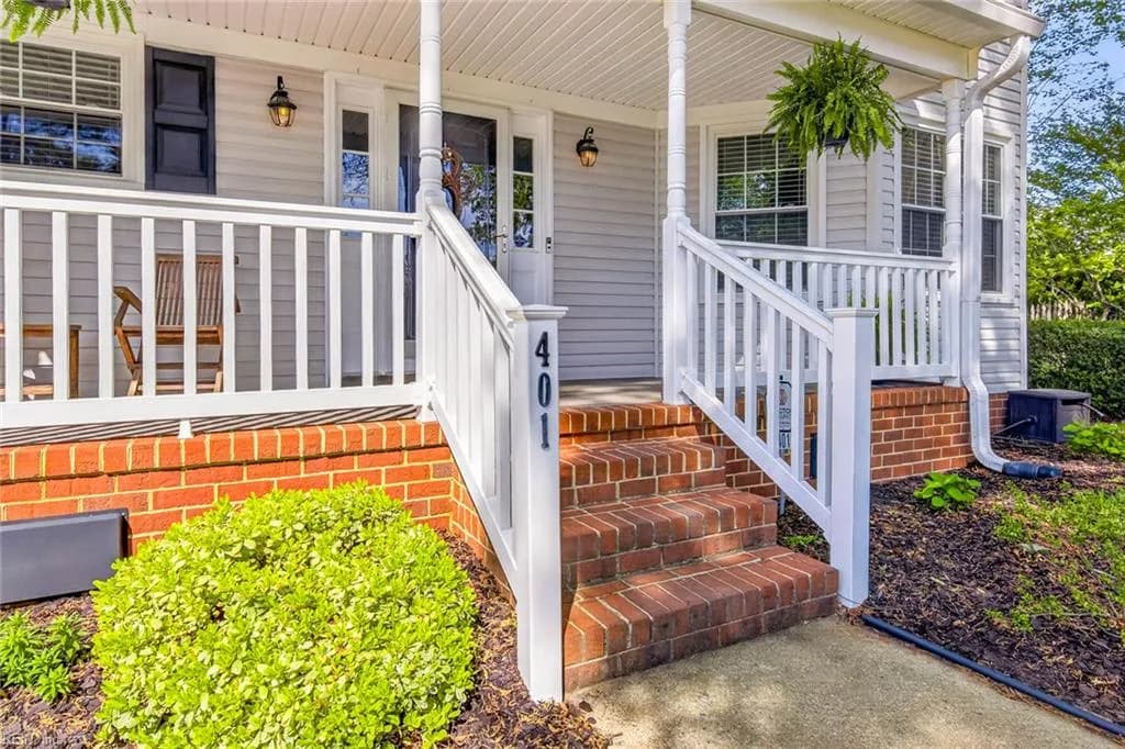 401 Pelican CIR, CHESAPEAKE VA 23322 - Photo 5