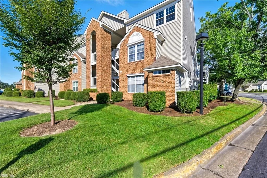 4165 Laurel Green CIR, Virginia Beach — 1 bed Residential, 1,011 sqft