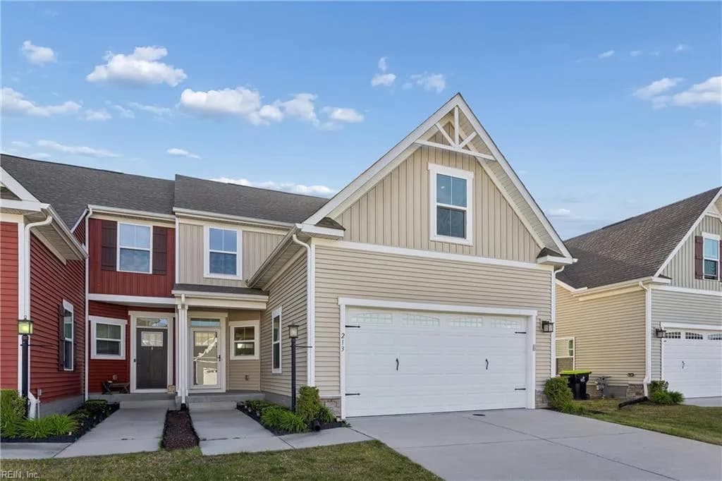 213 Riley WAY, SMITHFIELD VA 23430 - Photo 2