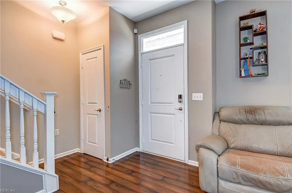 602 Lacy Oak DR, CHESAPEAKE VA 23320 - Photo 4