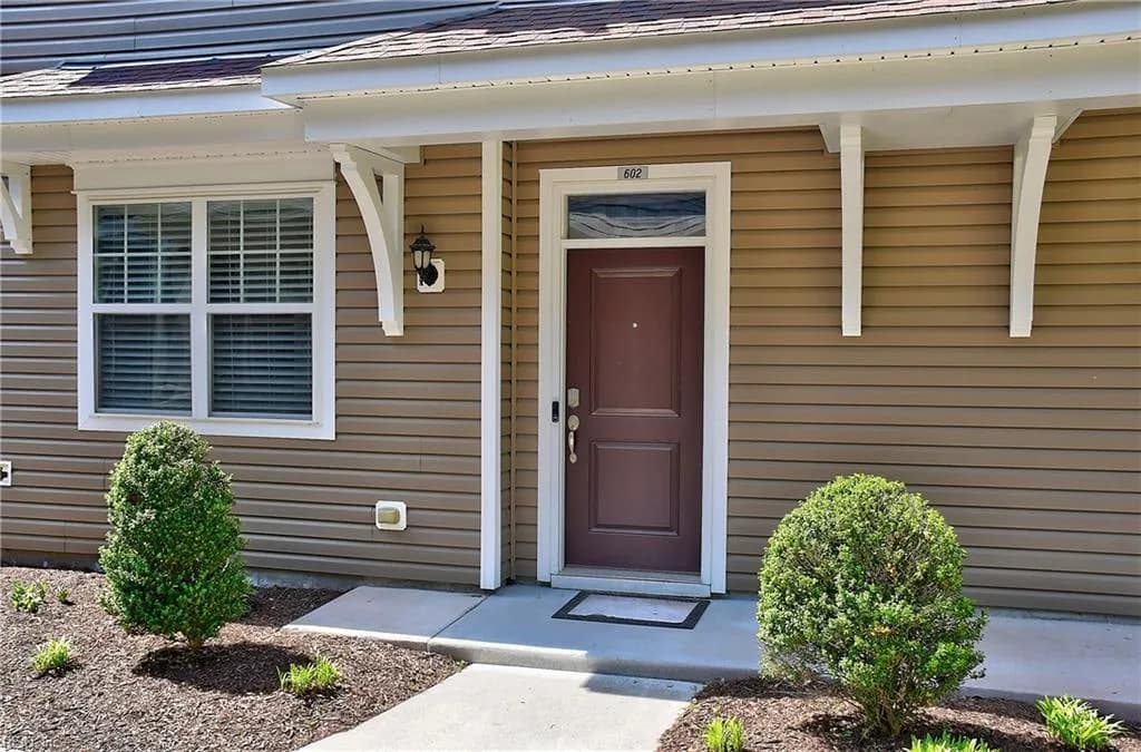 602 Lacy Oak DR, CHESAPEAKE VA 23320 - Photo 5