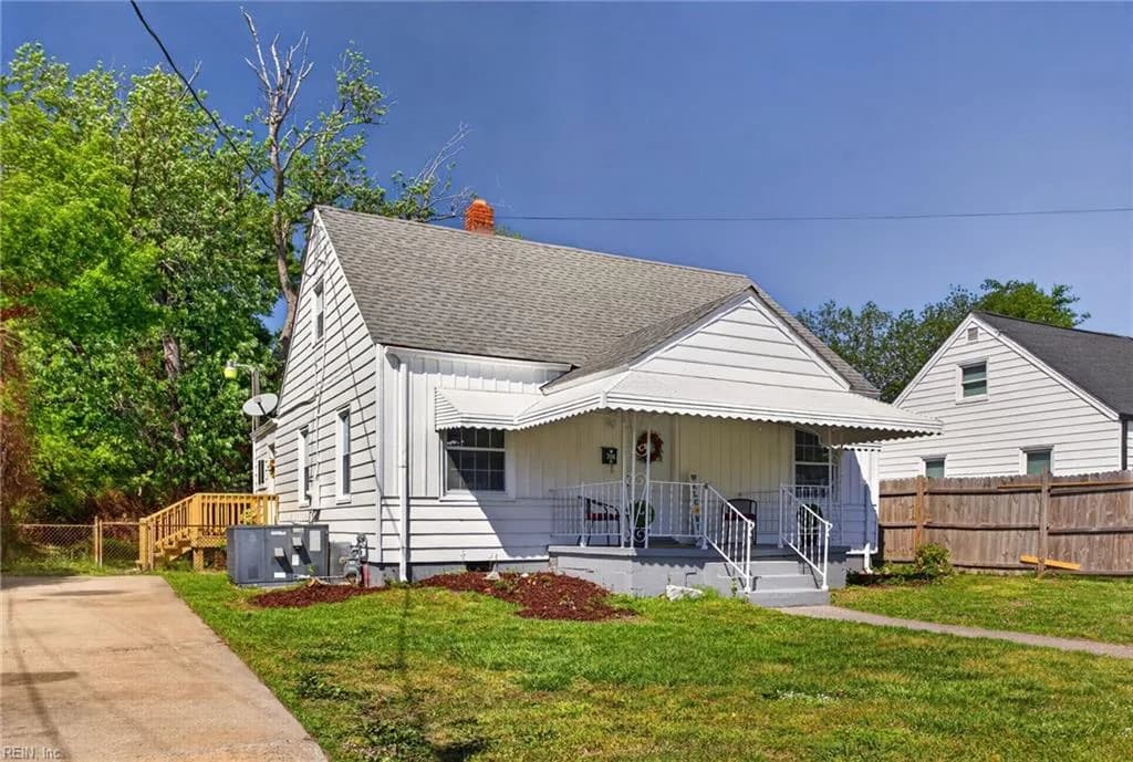 706 Newport News AVE, HAMPTON VA 23669 - Photo 3