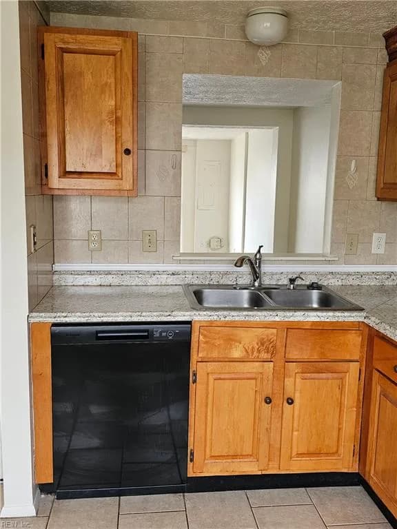 1337 Vanasse CT, HAMPTON VA 23666 - Photo 5