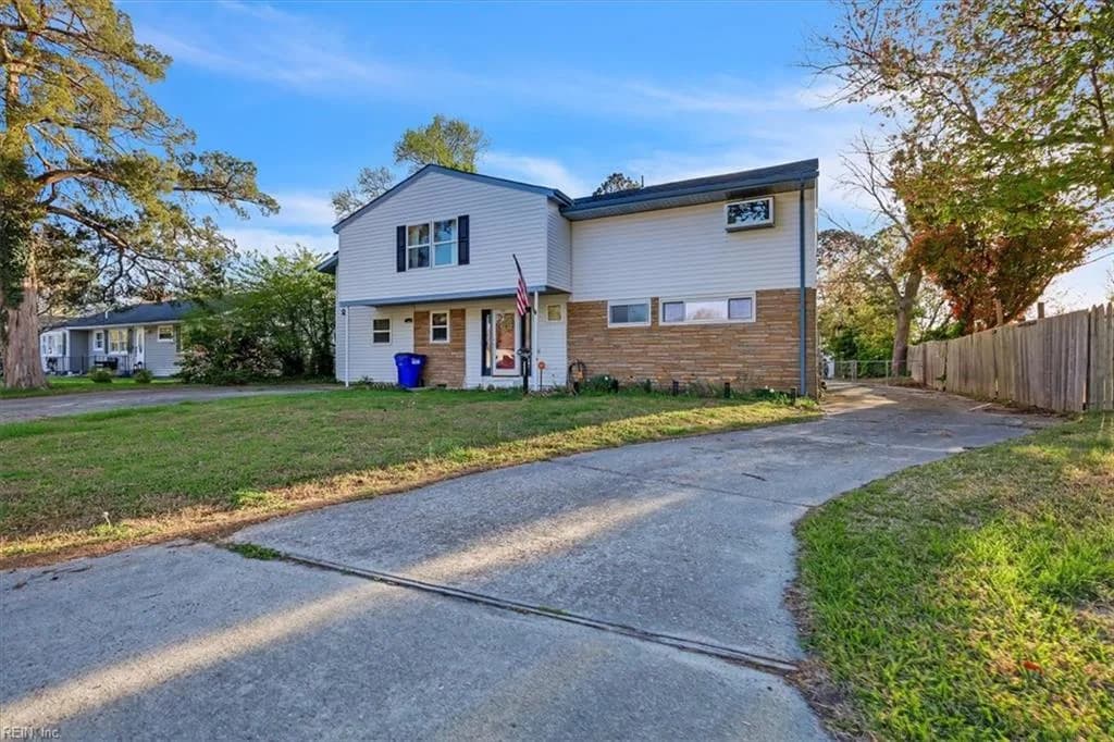 2237 Jeffrey DR, NORFOLK VA 23518 - Photo 3