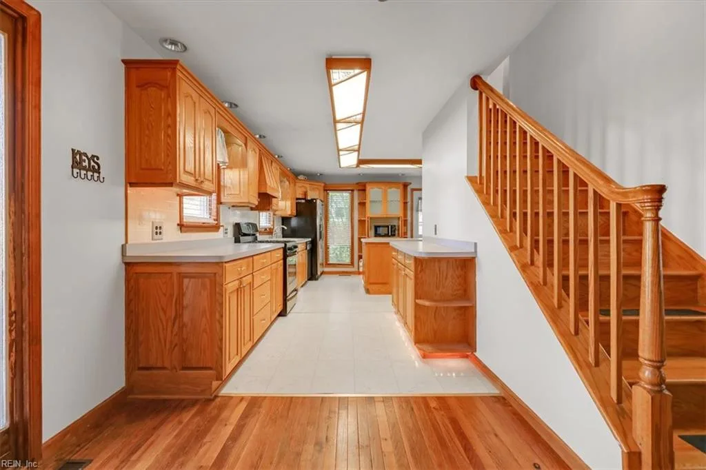 2237 Jeffrey DR, NORFOLK VA 23518 - Photo 4