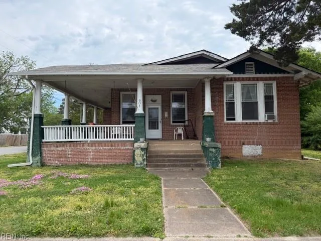 801 E Mercury BLVD, Hampton — 3 bed Residential, 1,690 sqft