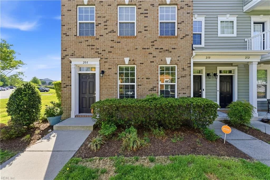 208 Agate ST, VIRGINIABEACH VA 23462 - Photo 2