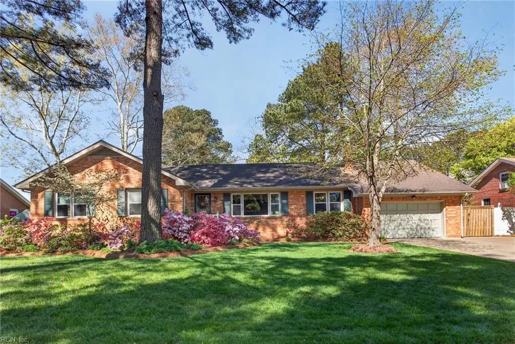 1109 Cresthaven LN, VIRGINIABEACH VA 23464 - Photo 2
