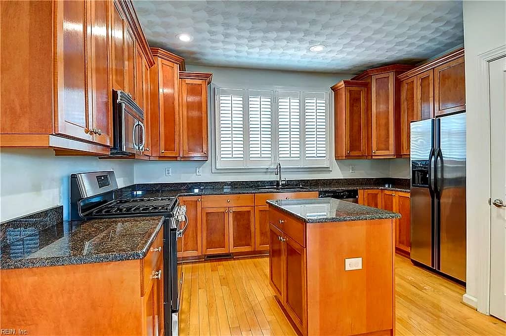 3725 Avilla CT, VIRGINIA BEACH VA 23455 - Photo 4