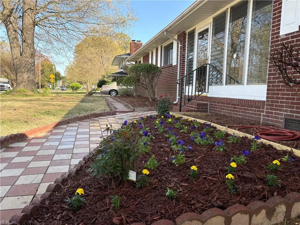4011 Campbell RD, NEWPORTNEWS VA 23602 - Photo 2