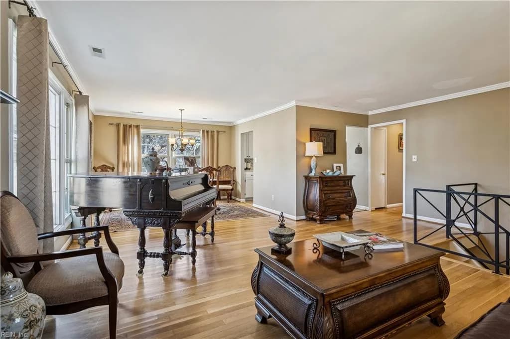 496 Windemere RD, NEWPORTNEWS VA 23602 - Main photo