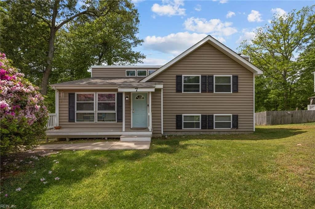 7 Cathy DR, NEWPORTNEWS VA 23608 - Photo 2
