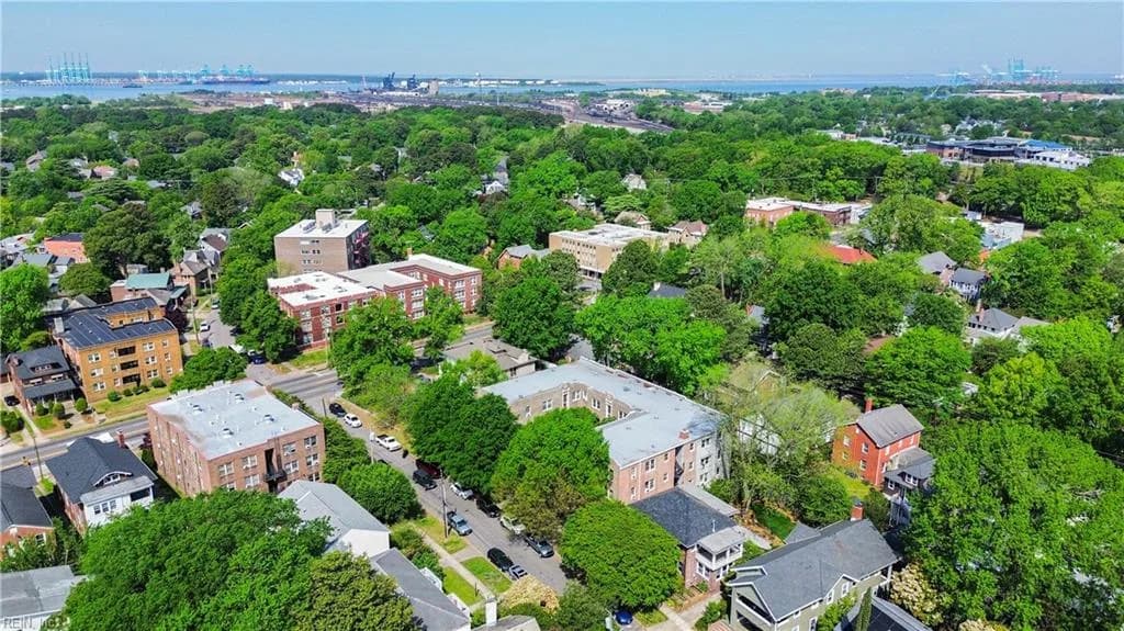 940 Gates AVE #A3, NORFOLK VA 23517 - Photo 3