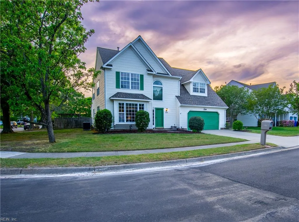 3029 Crossings DR, Chesapeake — 5 bed Residential, 3,000 sqft