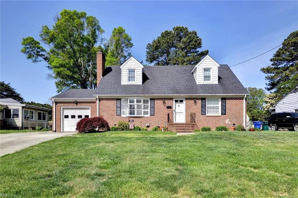 107 Glade RD, NEWPORTNEWS VA 23606 - Main photo