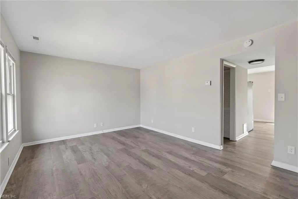 3017 Herrmann CT, VIRGINIABEACH VA 23453 - Photo 5