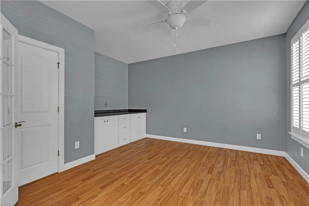 110 Peyton Randolph DR, YORKTOWN VA 23692 - Photo 4