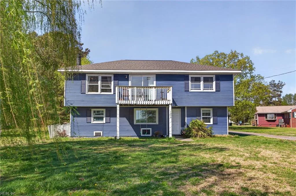 1309 Dandy Loop RD, YORKTOWN VA 23692