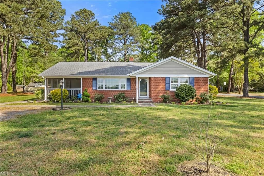 8605 Guinea RD, HAYES VA 23072 - Photo 2