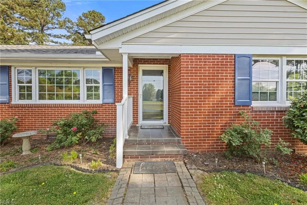 8605 Guinea RD, HAYES VA 23072 - Photo 3