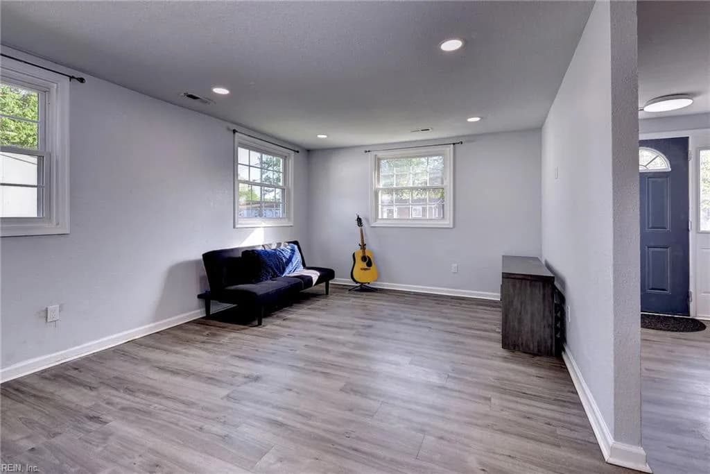 1917 Zinzer RD, HAMPTON VA 23663 - Photo 3