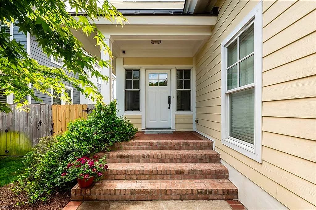 204 62nd ST, VIRGINIA BEACH VA 23451 - Photo 3