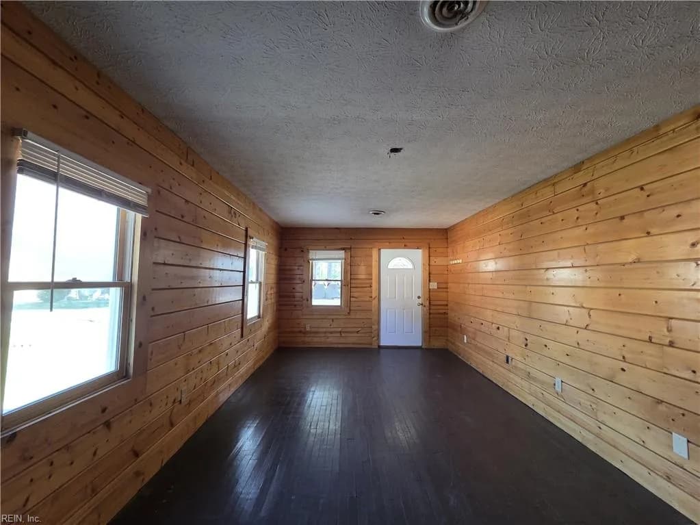 1110 Poquoson AVE, POQUOSON VA 23662 - Photo 5