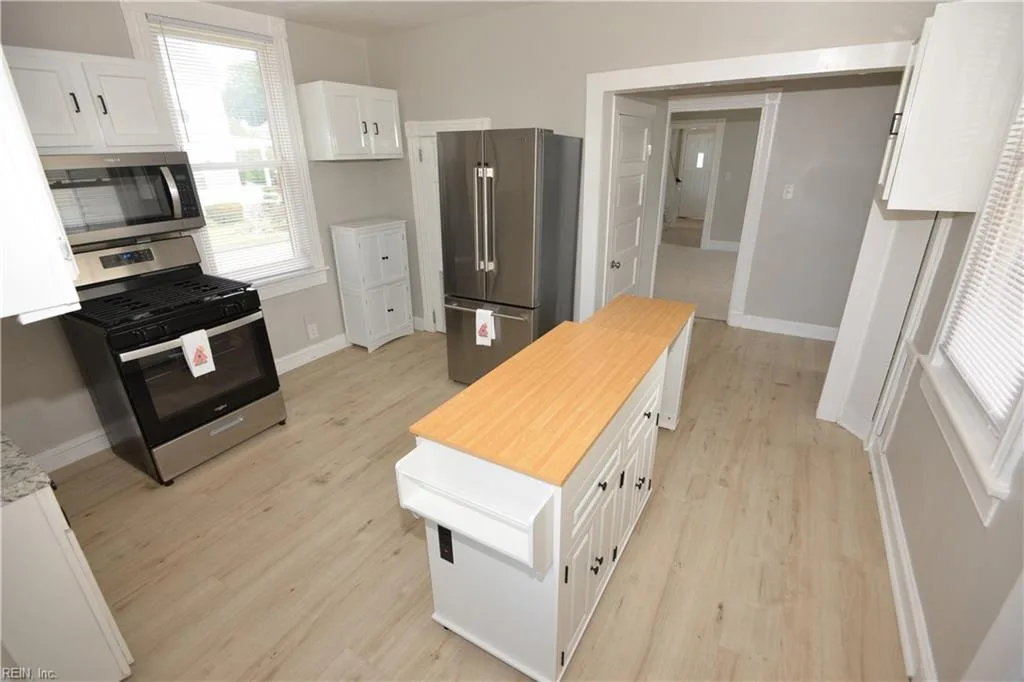 1700 McDaniel ST, PORTSMOUTH VA 23704 - Photo 4