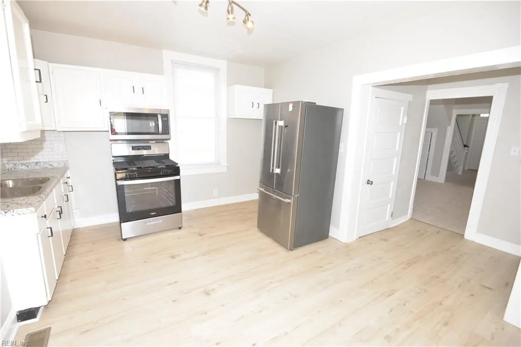 1700 McDaniel ST, PORTSMOUTH VA 23704 - Photo 4