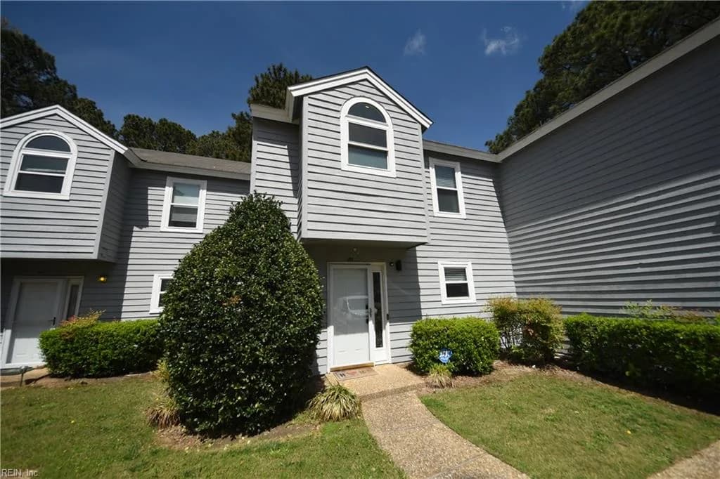 101 Madison CHSE #101, HAMPTON VA 23666 - Photo 2