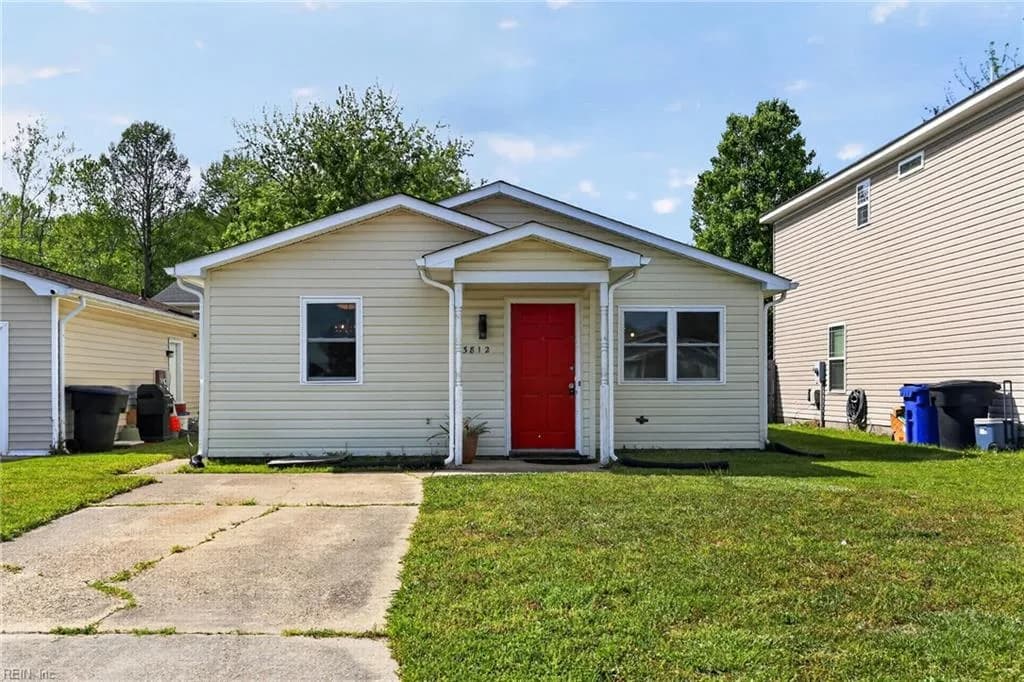 3812 Peach Orchard CIR, PORTSMOUTH VA 23703 - Main photo
