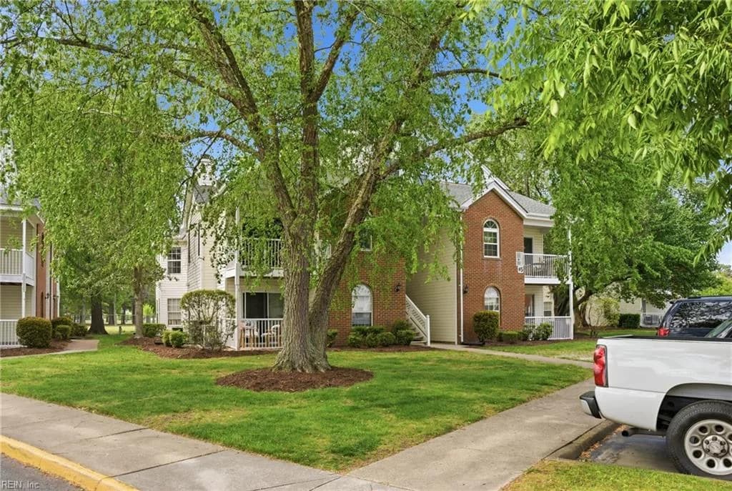 1377 Ivywood RD, VIRGINIABEACH VA 23453 - Photo 3
