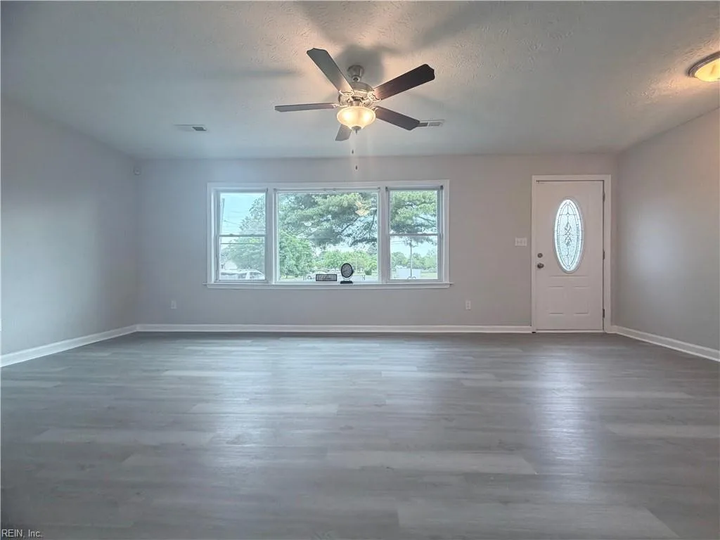 1815 Gildner RD, HAMPTON VA 23666 - Photo 5