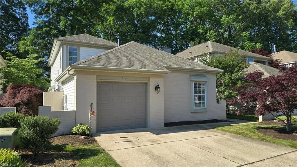 114 Sarazen CT, NEWPORT NEWS VA 23602