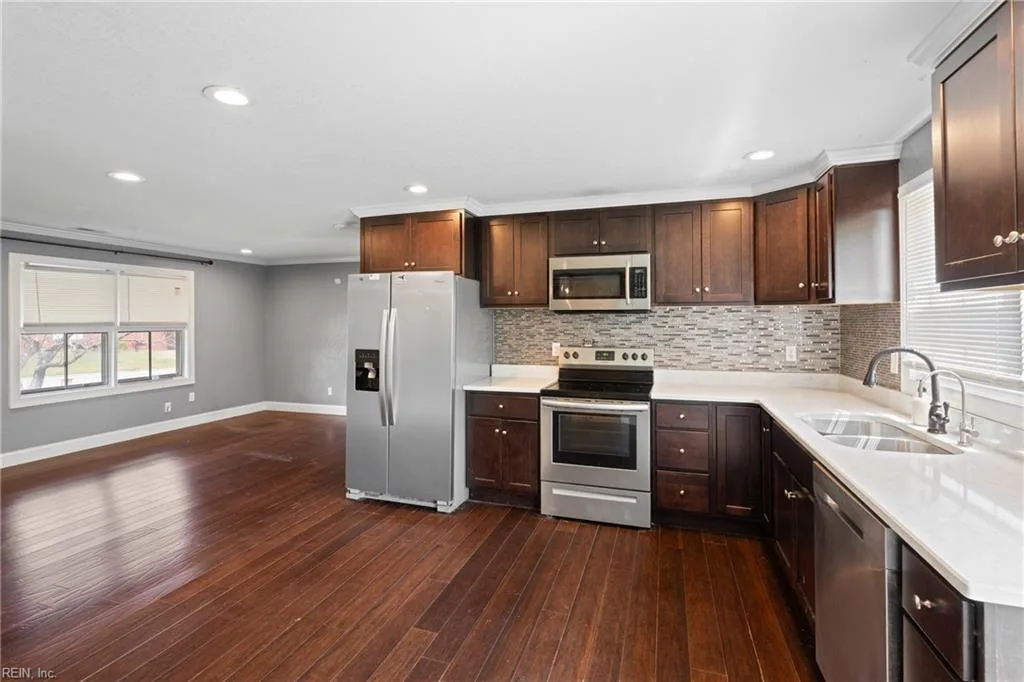 301 Viking ST, PORTSMOUTH VA 23701 - Photo 4