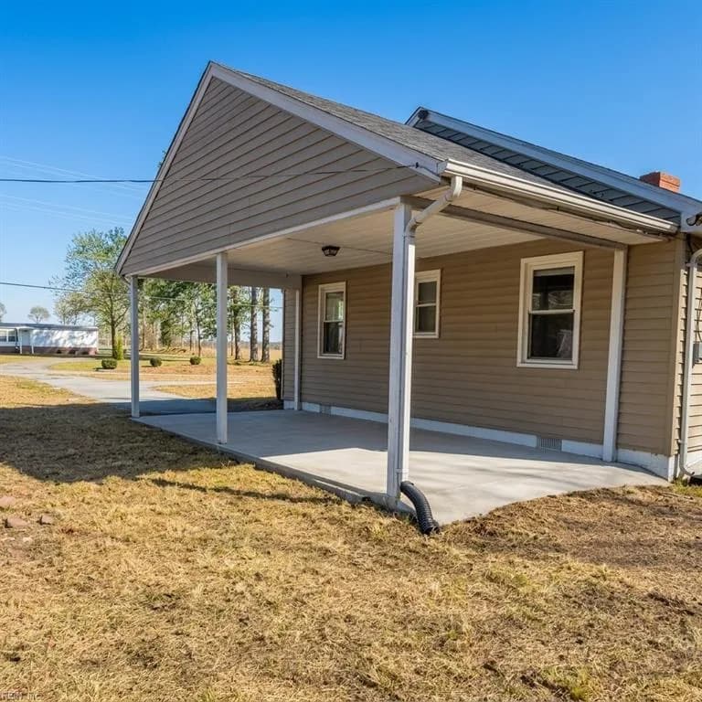 20310 Ivor RD, COURTLAND VA 23837 - Photo 3