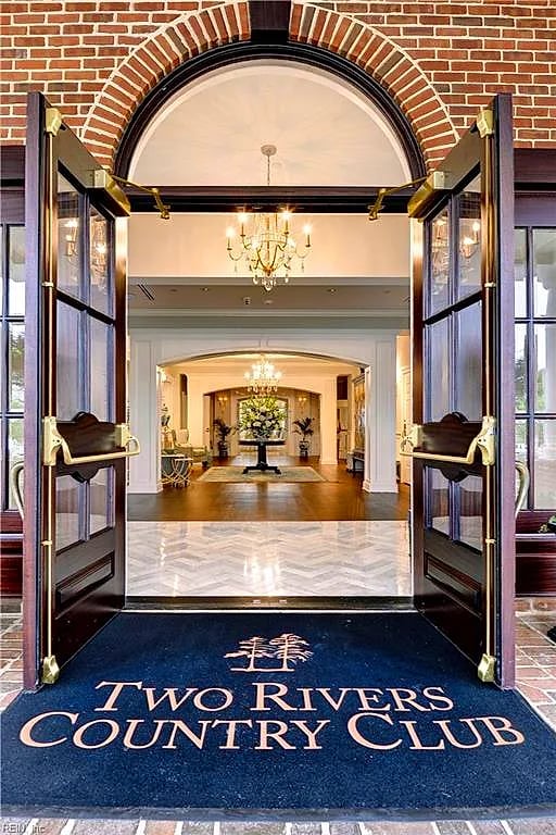 2904 E Island RD, Williamsburg — 6 bed Residential, 3,909 sqft