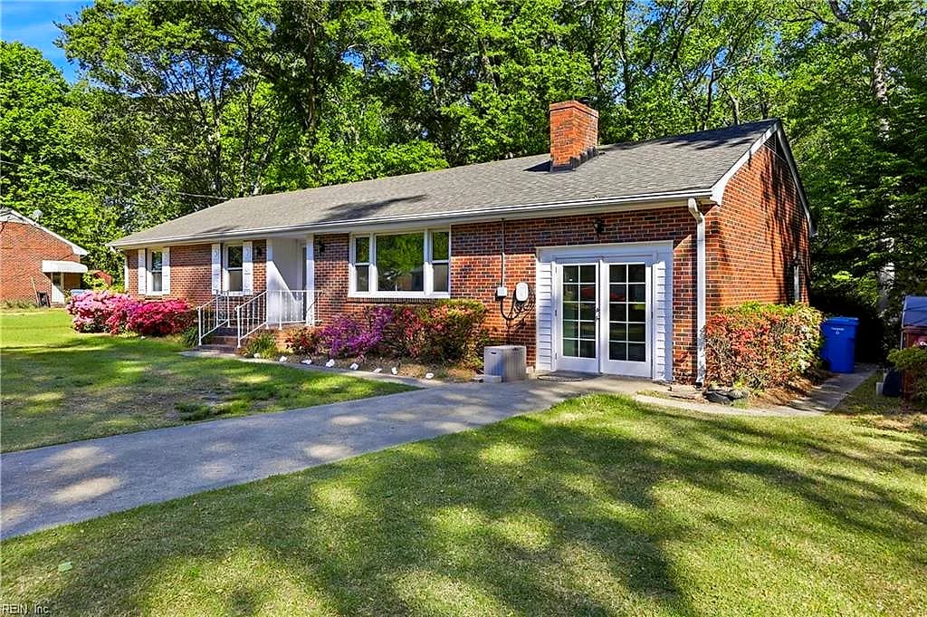2406 Drum Creek RD, CHESAPEAKE VA 23321 - Main photo