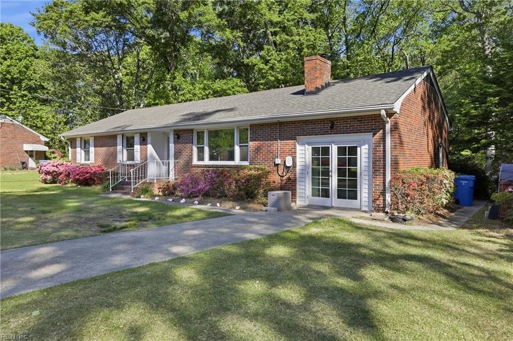 2406 Drum Creek RD, CHESAPEAKE VA 23321