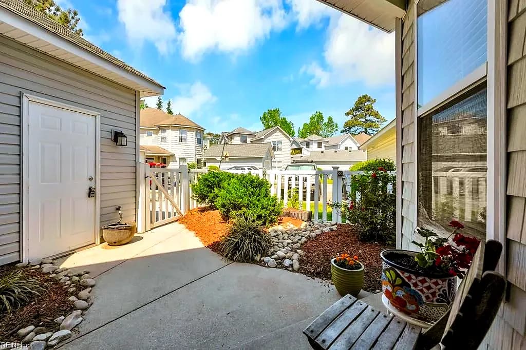 2400 Courtyard LN, VIRGINIABEACH VA 23455 - Photo 5