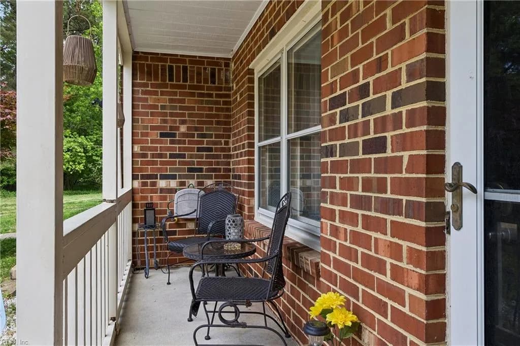 114 Tewkesbury QUAY, YORKTOWN VA 23692 - Photo 4