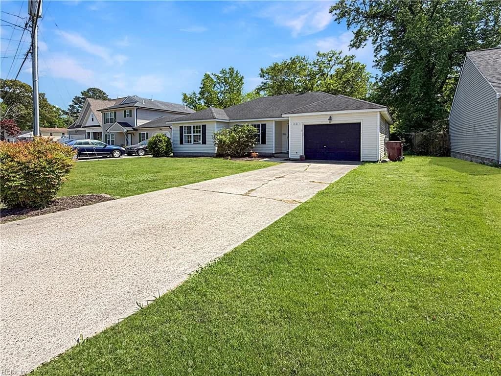 1021 Fentress RD, CHESAPEAKE VA 23322 - Photo 3