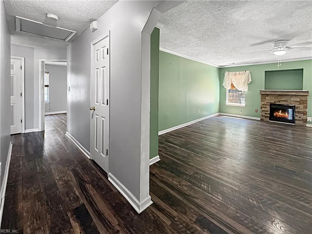 1021 Fentress RD, CHESAPEAKE VA 23322 - Photo 5