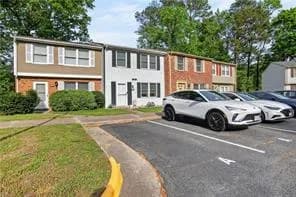 385 Deputy LN #B, NEWPORTNEWS VA 23608 - Photo 3