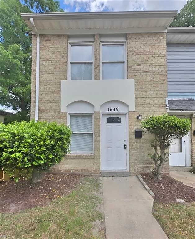 1649 Darren CIR, PORTSMOUTH VA 23701 - Photo 2