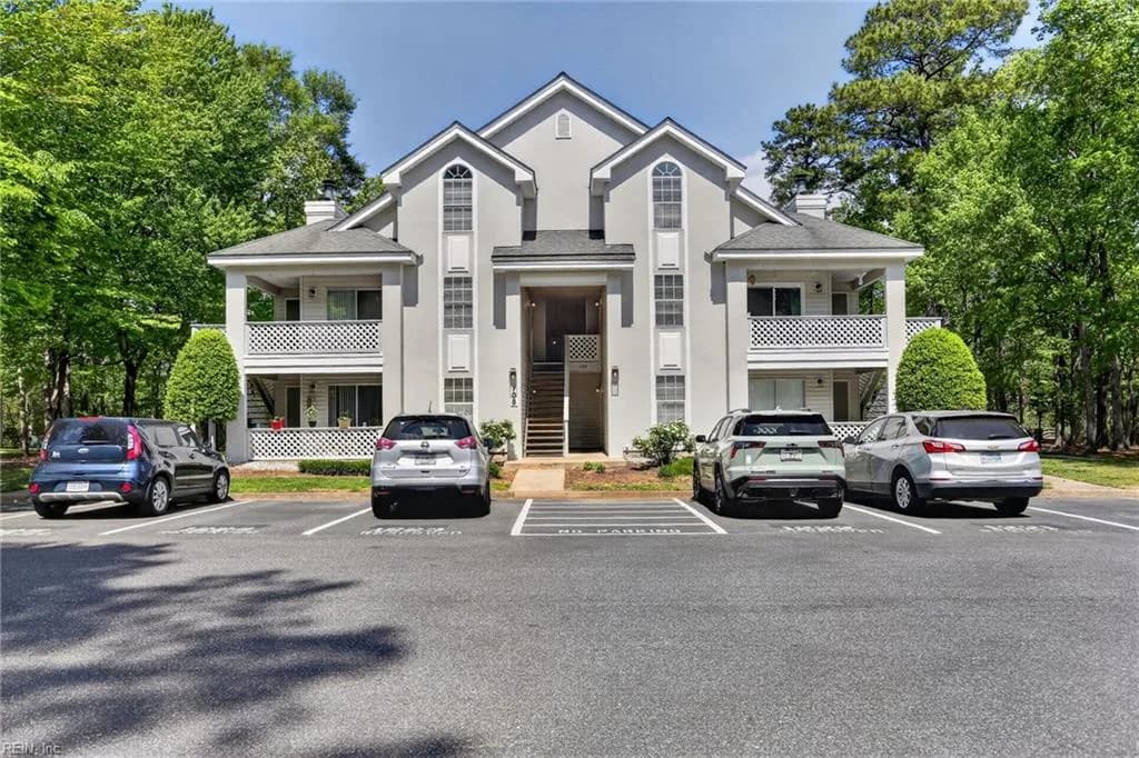 708 Inlet QUAY #B, CHESAPEAKE VA 23320 - Main photo