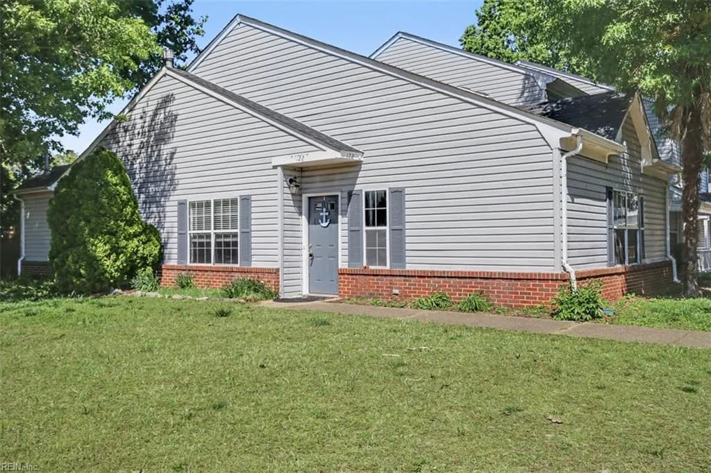122 Foundry CT, YORKTOWN VA 23693 - Main photo