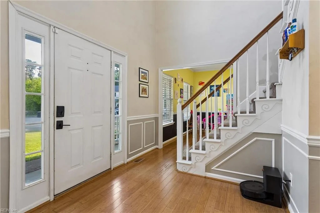 828 Essex Park DR, HAMPTON VA 23669 - Photo 5