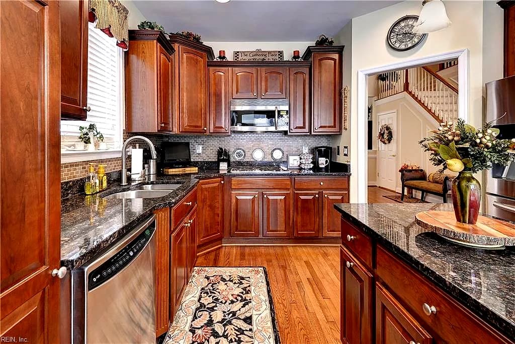 6908 Chancery LN, WILLIAMSBURG VA 23188 - Photo 3