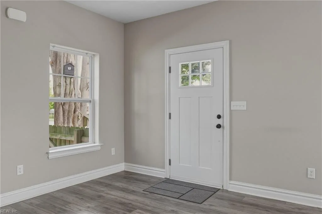 1011 Holly AVE, CHESAPEAKE VA 23324 - Photo 4